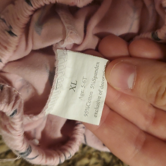 Flared, ruffled shorts - Picture 2 of 2